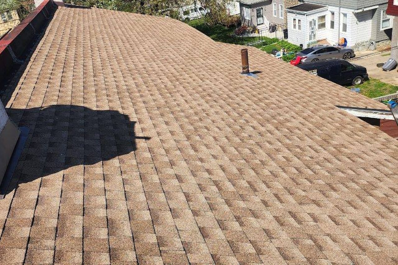 Budget-Friendly Roofing Materials That Don’t Compromise on Quality